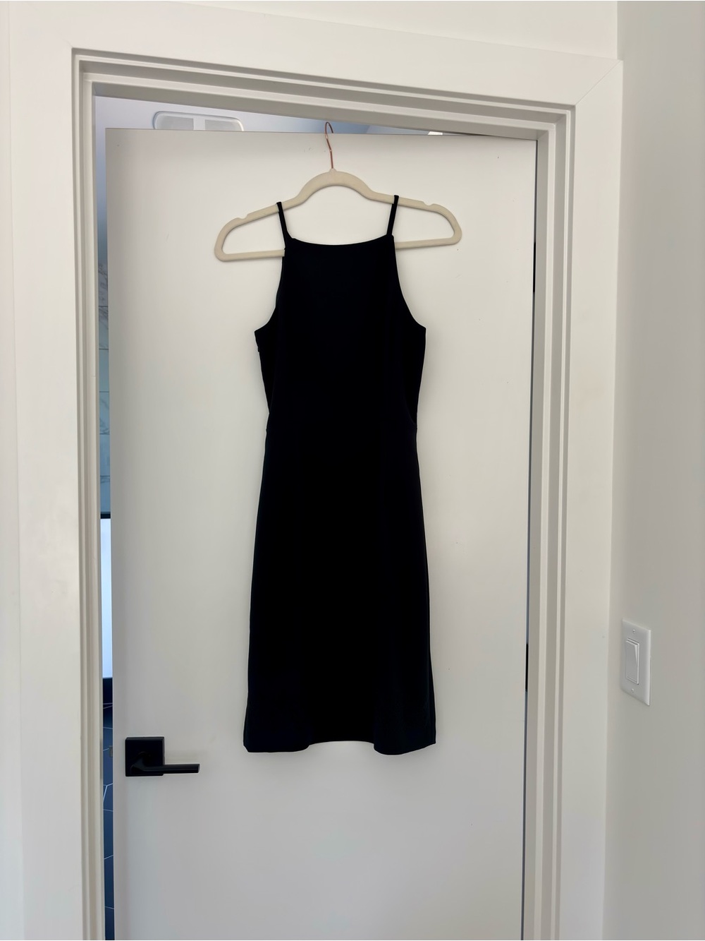 Banana Republic Black Laser Cut Midi Dress Size 2 NWT